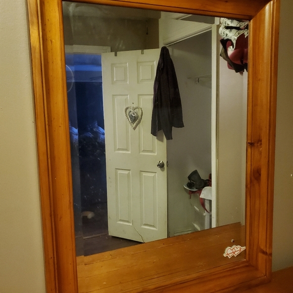 Solid oak dresser - Picture 2 of 3